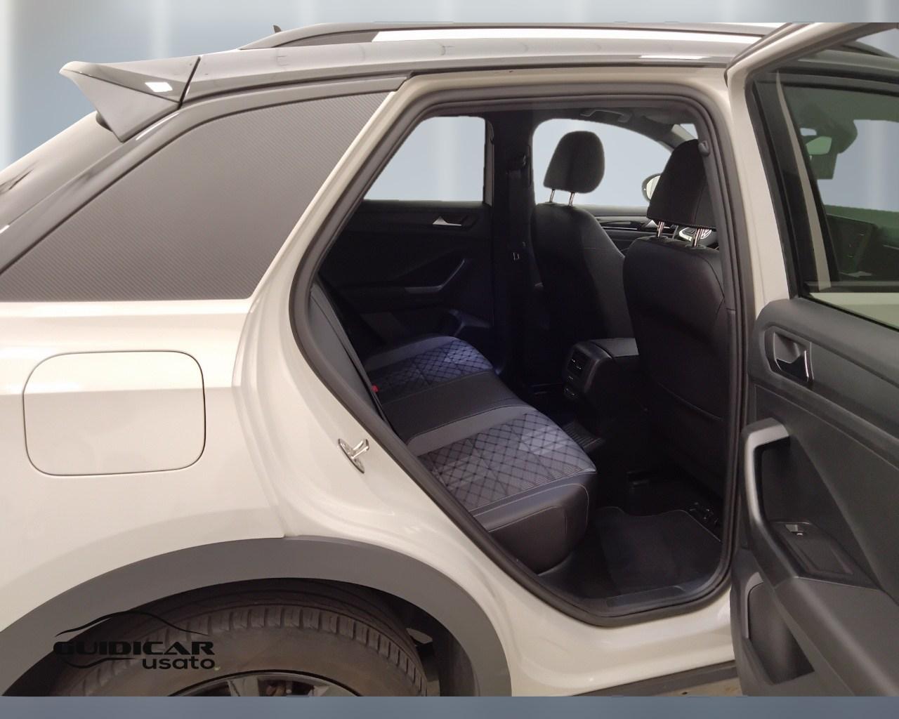VOLKSWAGEN T-Roc I 2022 - T-Roc 1.0 tsi R-Line 110cv