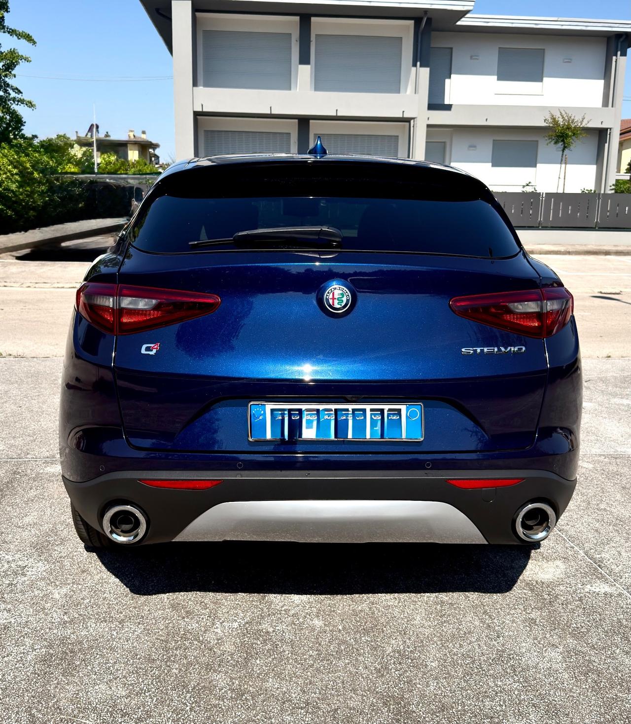 Alfa Romeo Stelvio 2.2 Turbodiesel 210 CV AT8 Q4 Executive