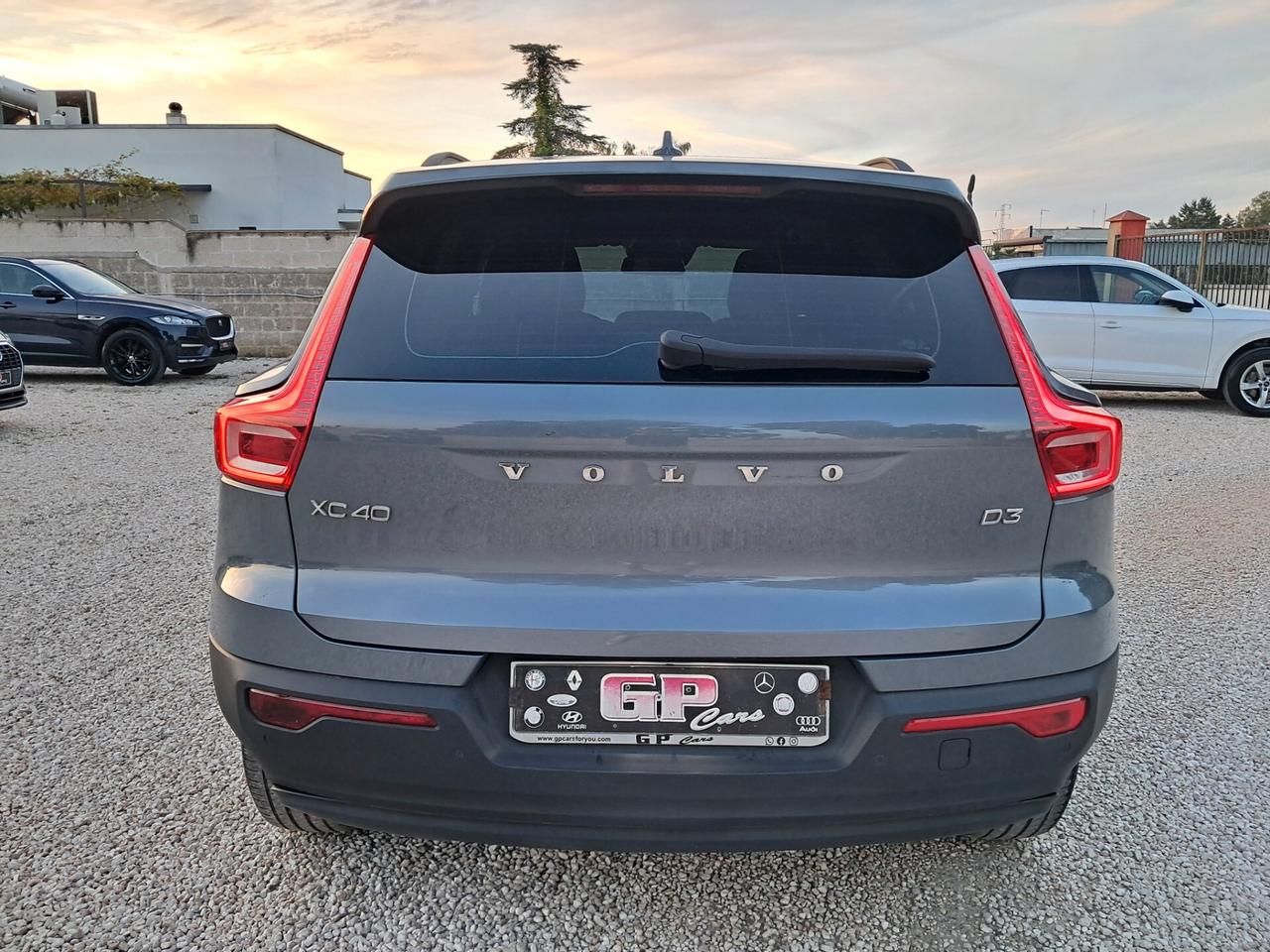 Volvo XC40-2.0-150CV*CAM*LED*NAVI