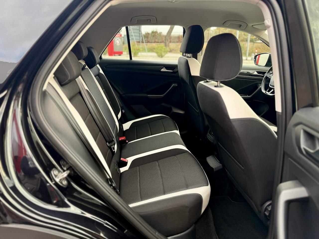 Volkswagen T-Roc 1.6 TDI SCR Advanced BELLA