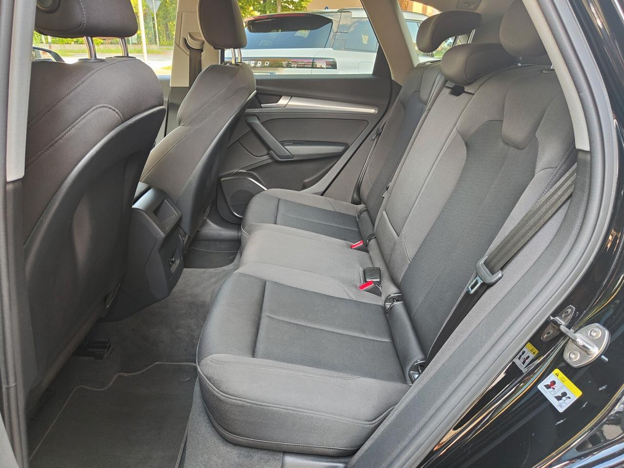 Audi Q5 2.0 TDI quattro S tronic Business