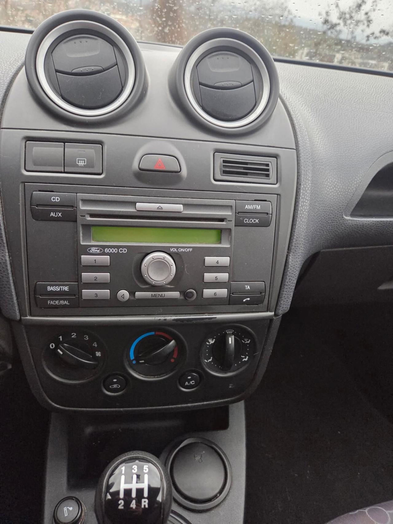 Ford Fiesta 1.2 16V 3p. Ghia