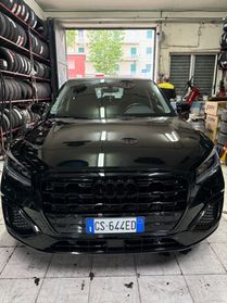 Audi Q2 30 TDI S tronic identity BLACK