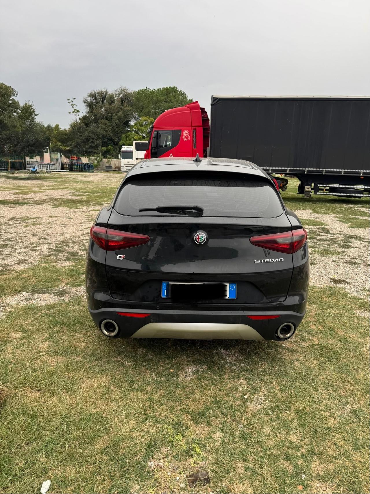 Alfa Romeo Stelvio 2.2 Turbodiesel 190 CV AT8 Q4 Executive