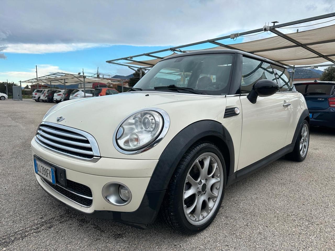 Mini Cooper D 1.6 Anche Neopatentati