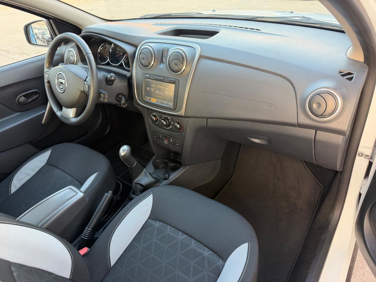 Dacia Sandero Stepway 1.5 dCi 8V 90 cv 2015