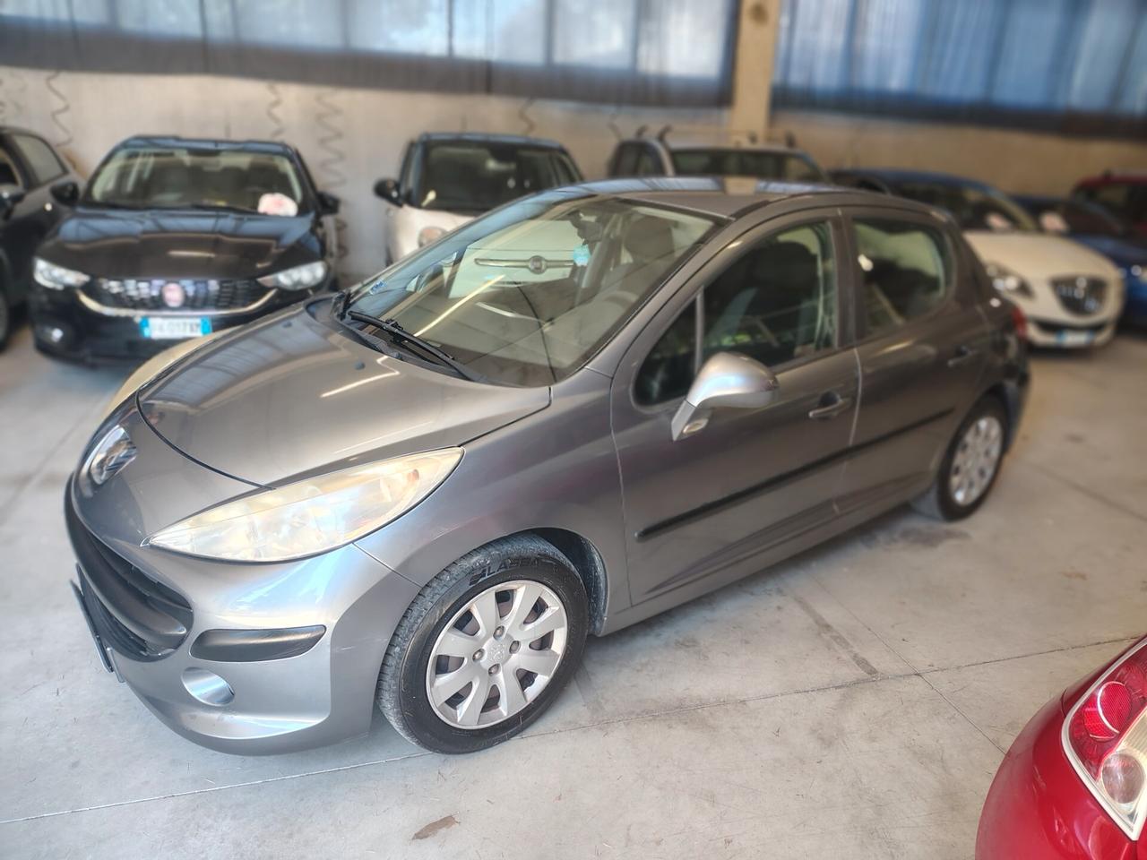 Peugeot 207 1.4 GPL - Ideale per risparmiare – Pronta all'uso