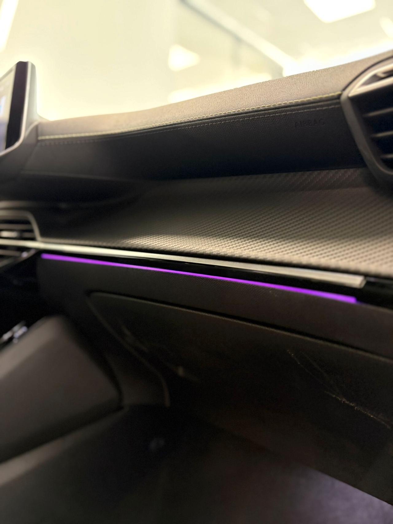 Peugeot 208 Hybrid 136 e-DCS6 GT