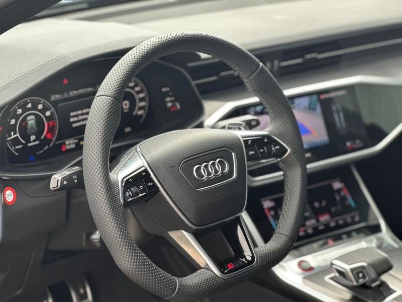 AUDI A6 5ª serie RS 6 Avant 4.0 TFSI V8 quattr...