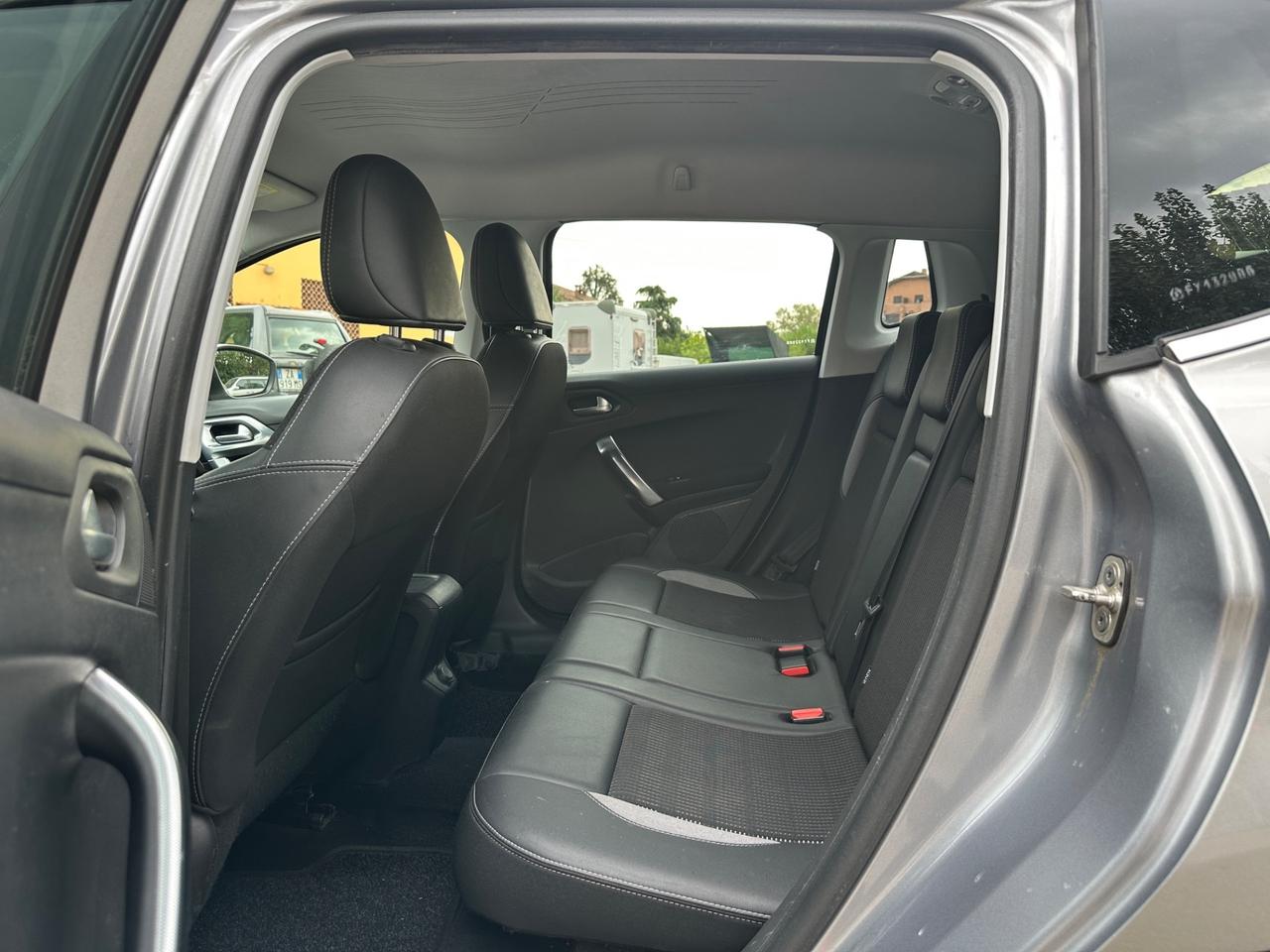 Peugeot 2008 PureTech Turbo 110 S&S Black Matt