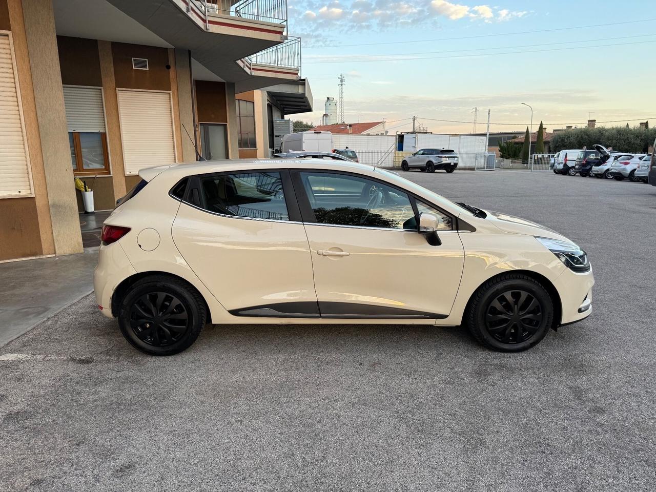Renault Clio TCe 12V 90 CV GPL