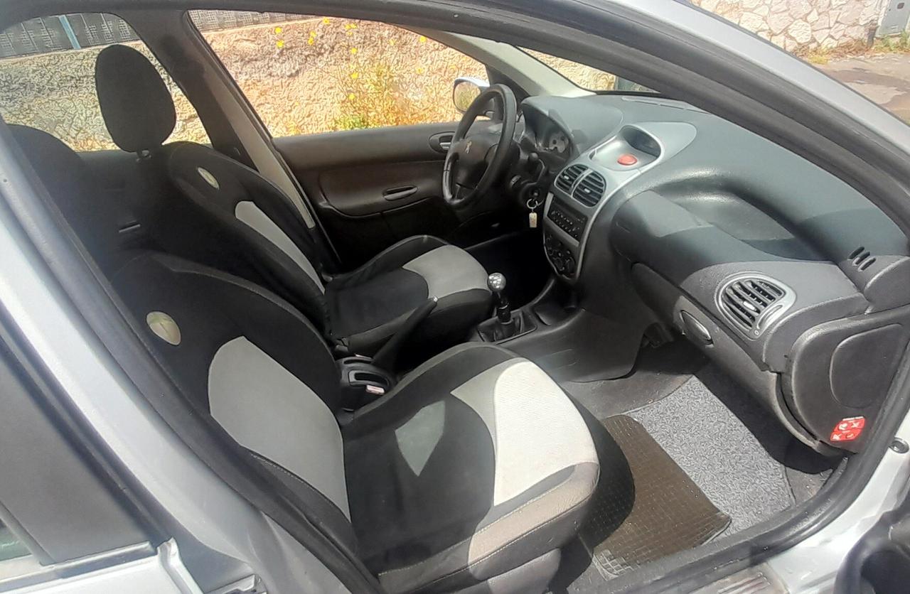 Peugeot 206 1.4 HDi 5p. Enfant Terrible
