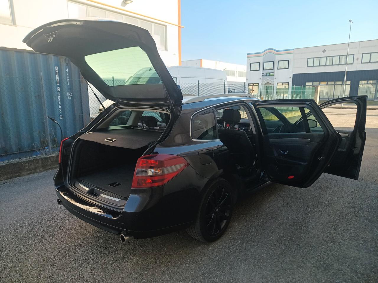 Renault Laguna 2.0 dCi 175CV SporTour Proactive 4Control ESM