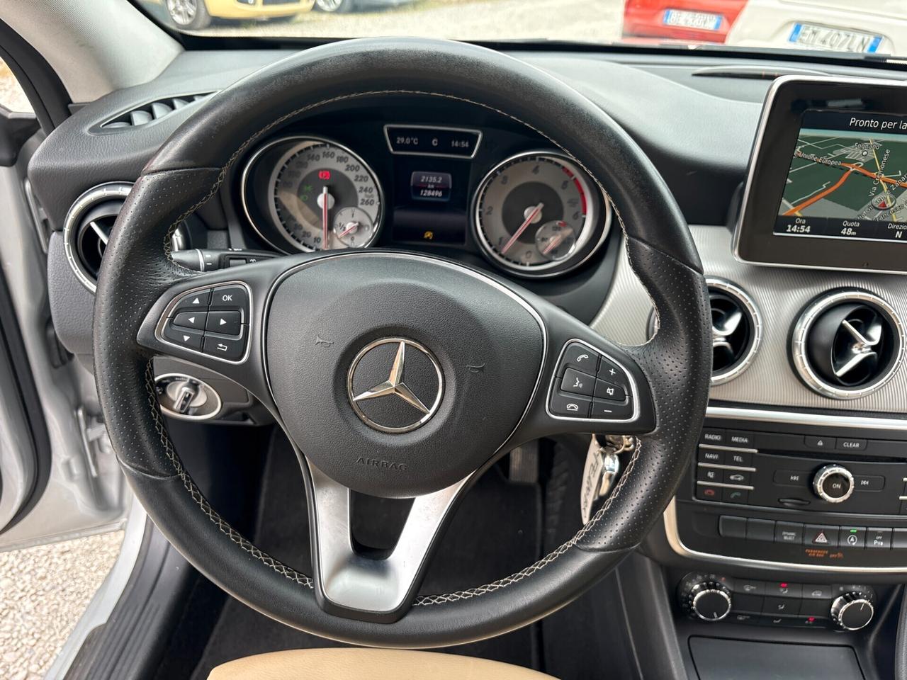 Mercedes CLA 200d Shooting Brake - Sport