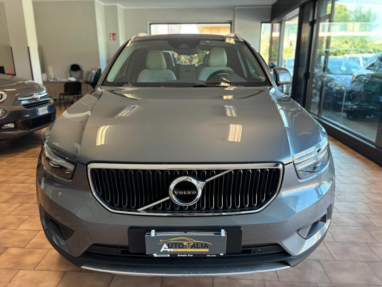 Volvo XC40 2.0 t4 Momentum awd geartronic*UNICOPRO*