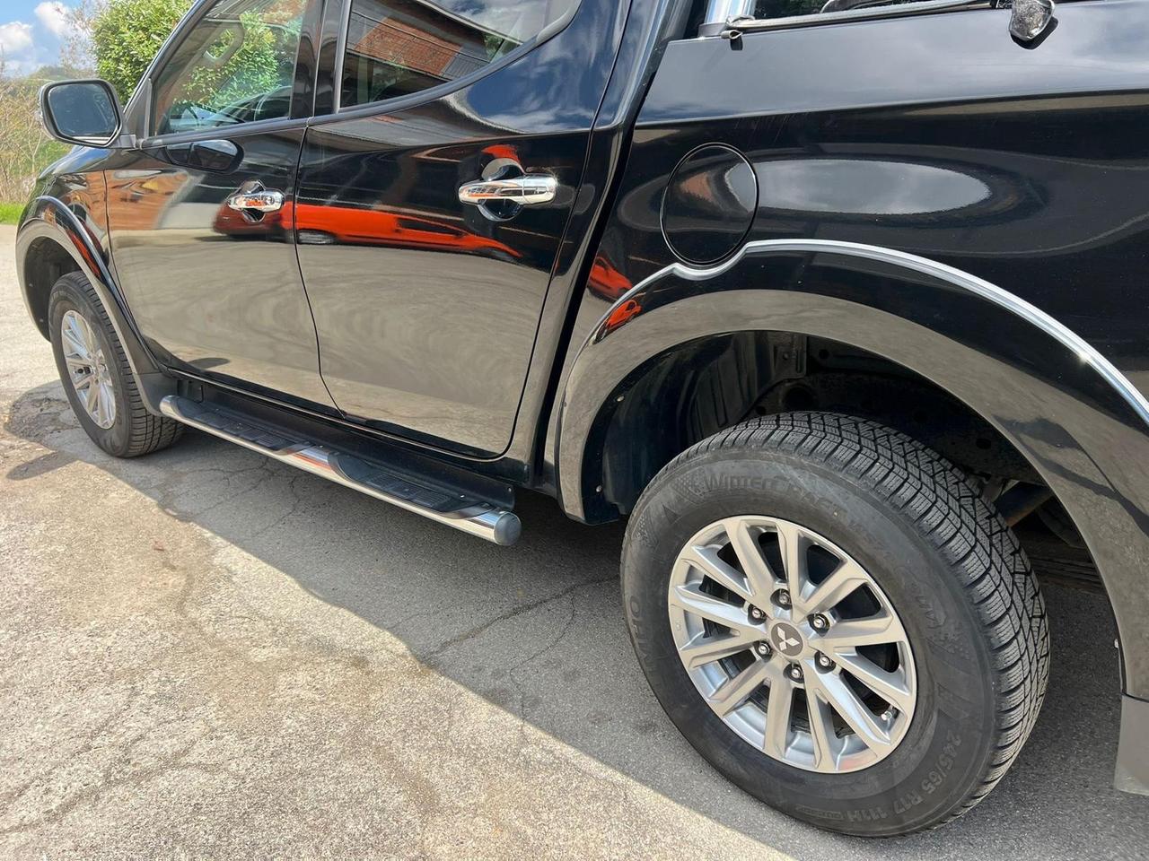 Mitsubishi L200 2.4 DI-D/181CV Double Cab