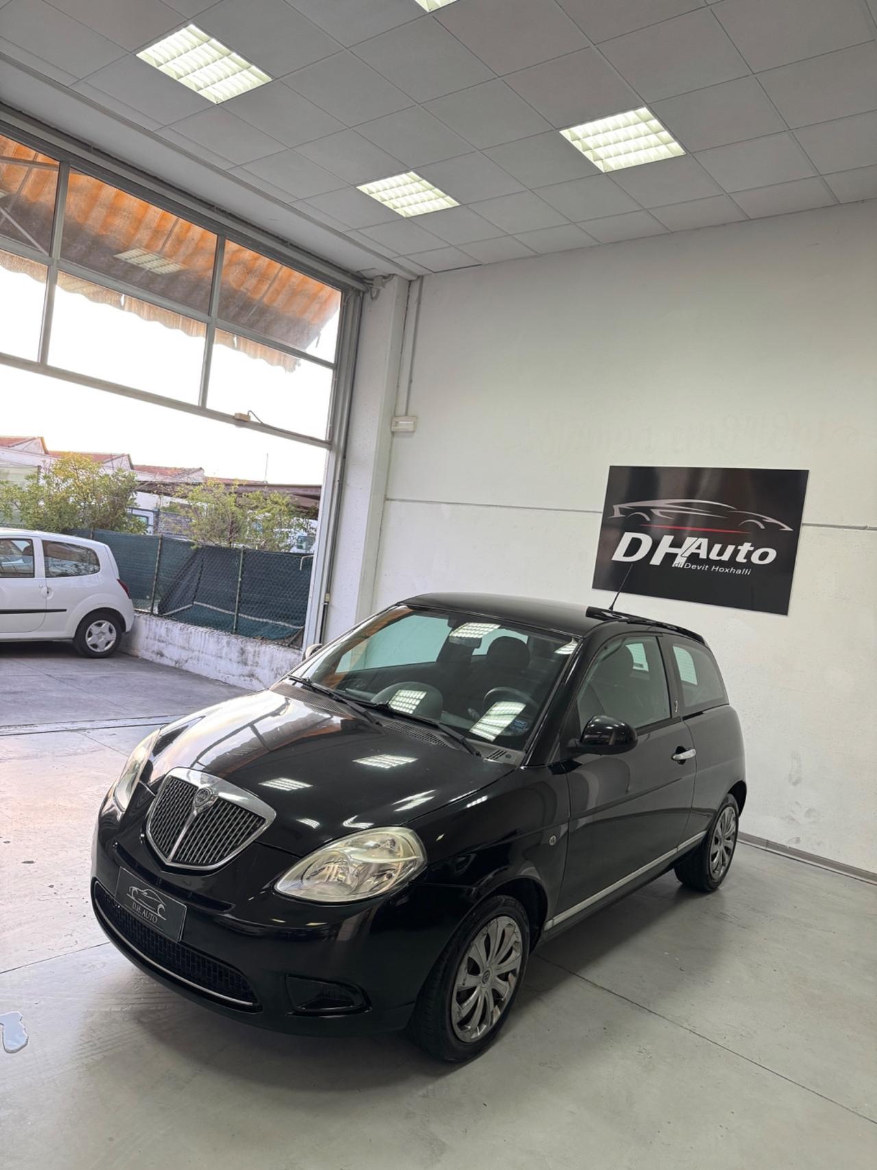 Lancia Ypsilon 1.2 69 CV 5 porte S&S Platinum