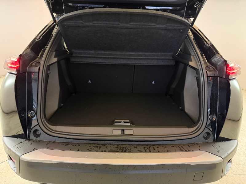 PEUGEOT 2008 GT Hybrid 136 e-DCS6