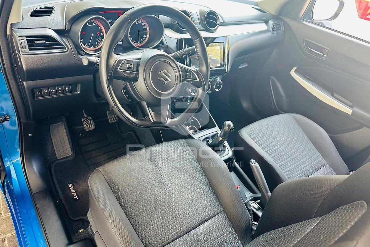 SUZUKI Swift 1.2 Hybrid Top