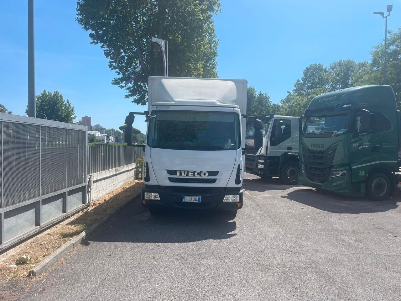 Iveco eurocargo 75E180 furgone e sponda