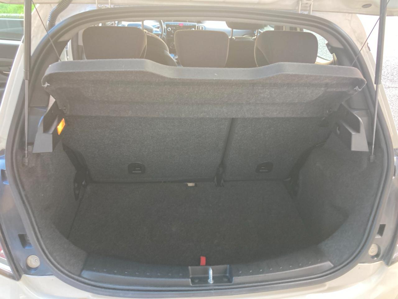 Lancia Ypsilon 1.2 69 CV 5 porte S&S Silver