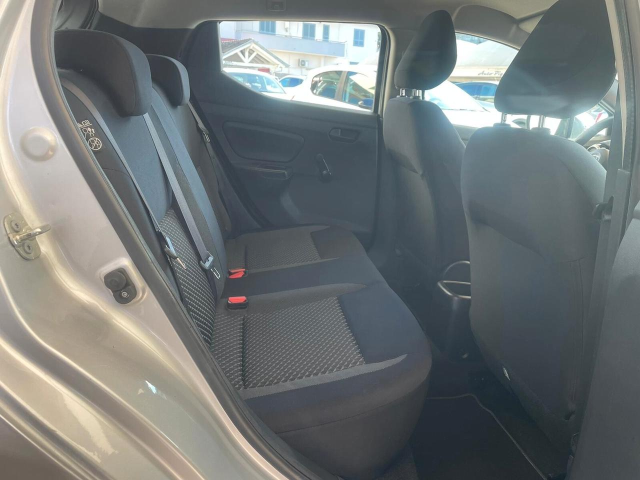 Nissan Micra 1.0L 12V 5 porte Visia