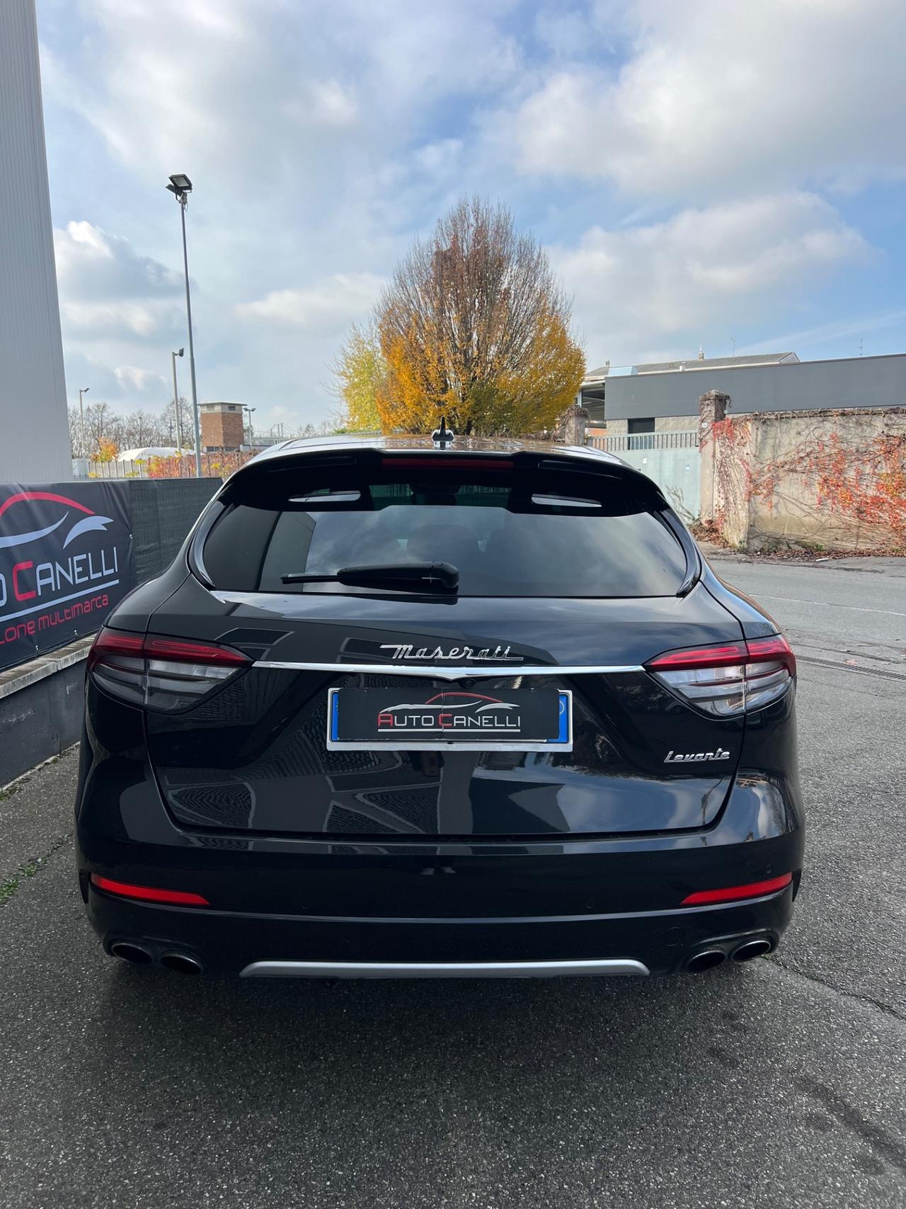 Maserati Levante V6 430 CV S AWD