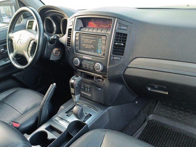 MITSUBISHI Pajero 3.2 DI-D 16V aut. 5p. Instyle DPF