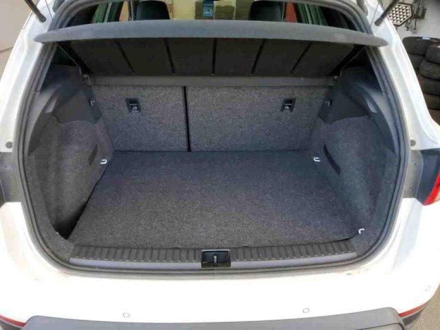 SEAT Arona 1.0 TGI FR LED, Navi, Sedili risc, Retrocam., ACC