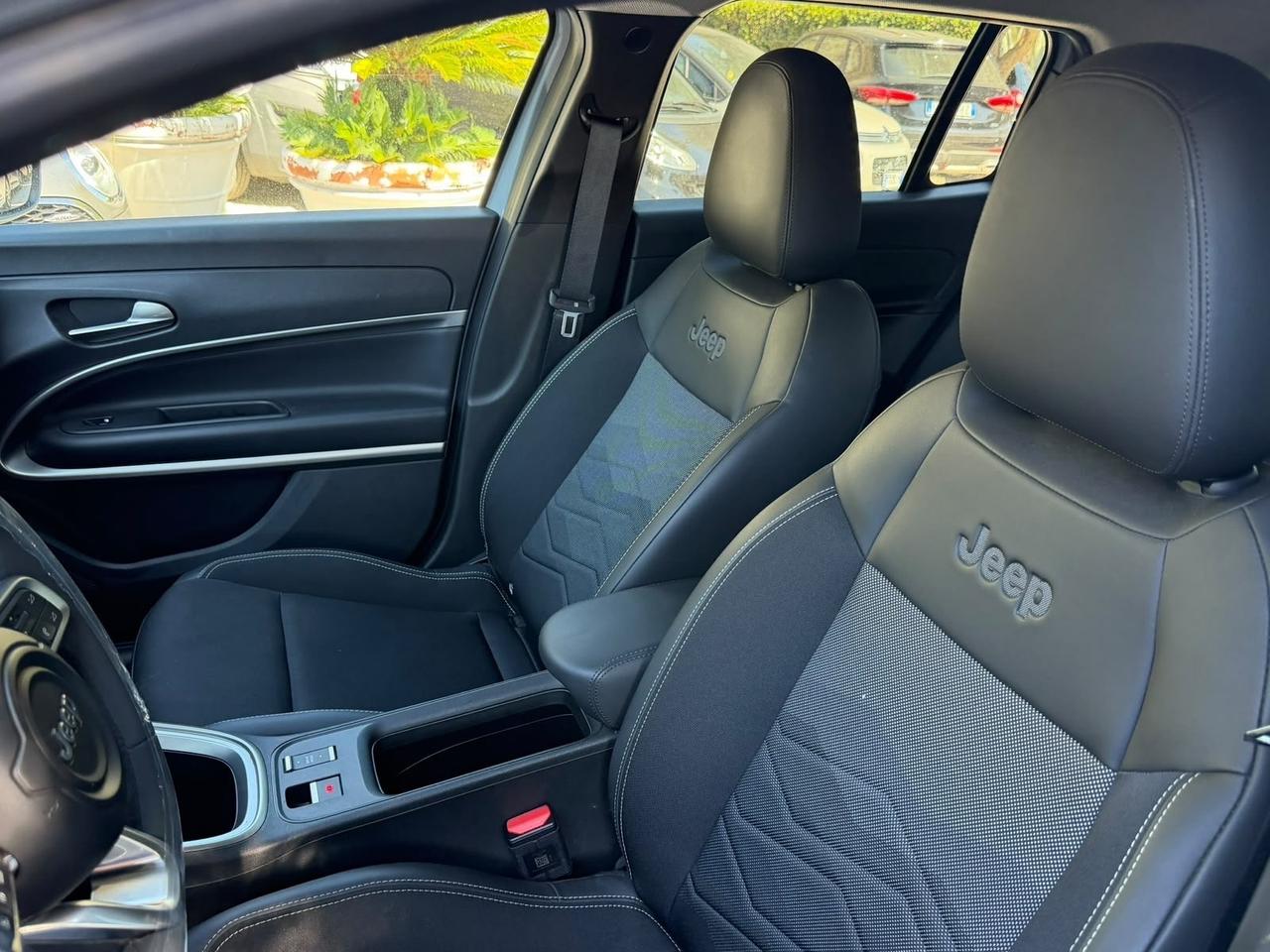 Jeep Avenger 1.2 Turbo 110 cv E-Hybrid Summit