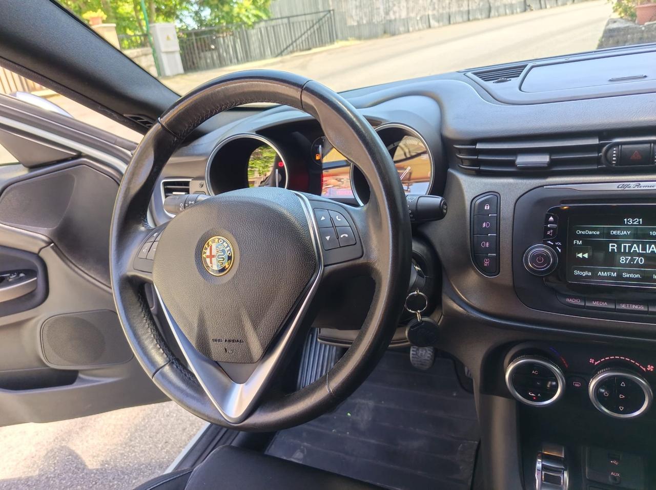 Alfa Romeo Giulietta 1.6 JTDm-2 105 CV Distinctive