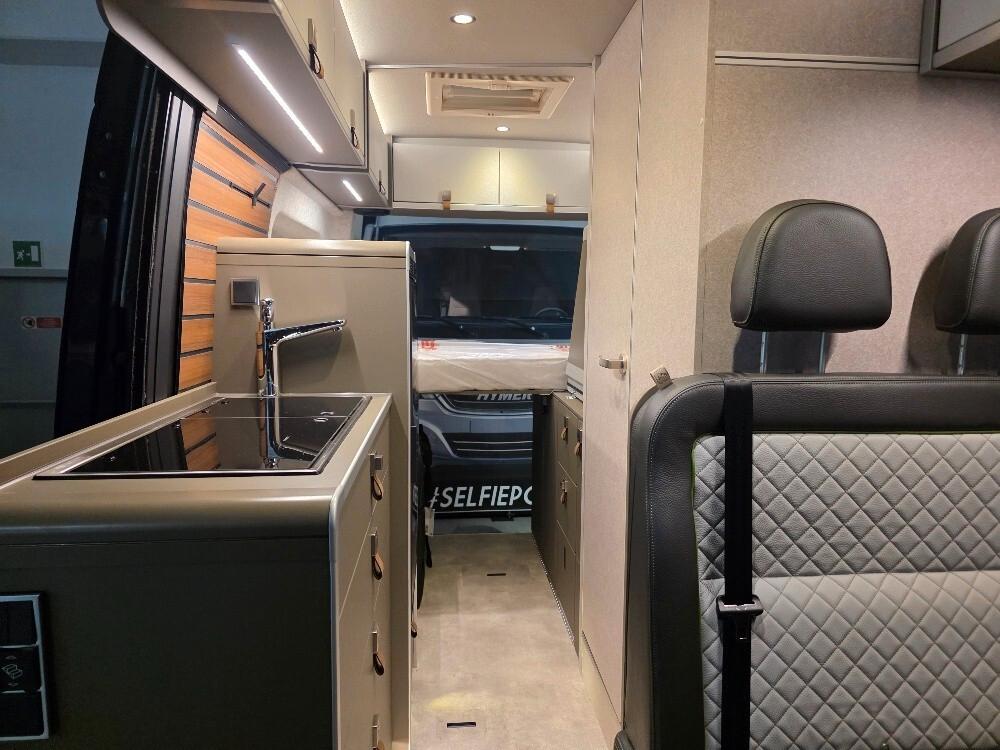CAMPER VAN HYMER GRAND CANYON S CROSSOVER