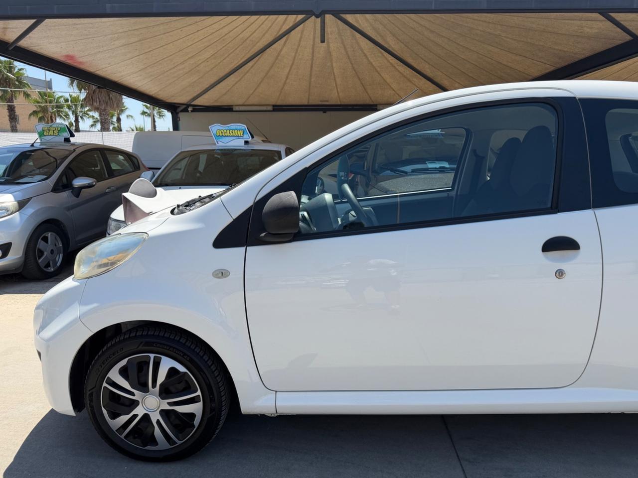 Peugeot 107 1.0 BENZINA 2012 - CLIMA, SERVOSTERZO