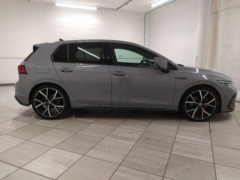 Volkswagen Golf 2.0 tdi GTD 200cv dsg