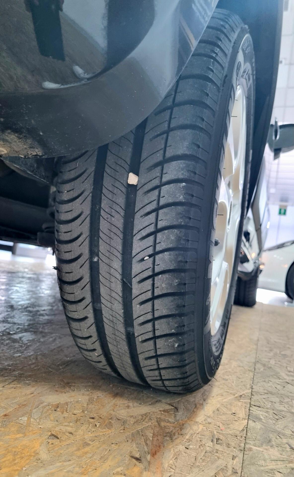 FIAT PANDA 1.2 BENZINA 69CV LOUNGE NEOPATENTATI