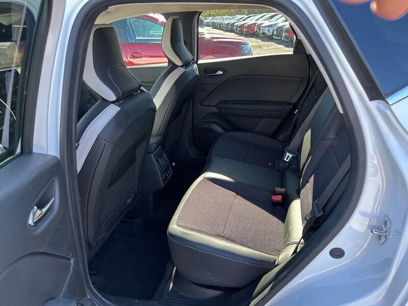 Renault Captur II 2019 1.6 E-Tech phev Intens 160cv auto my21