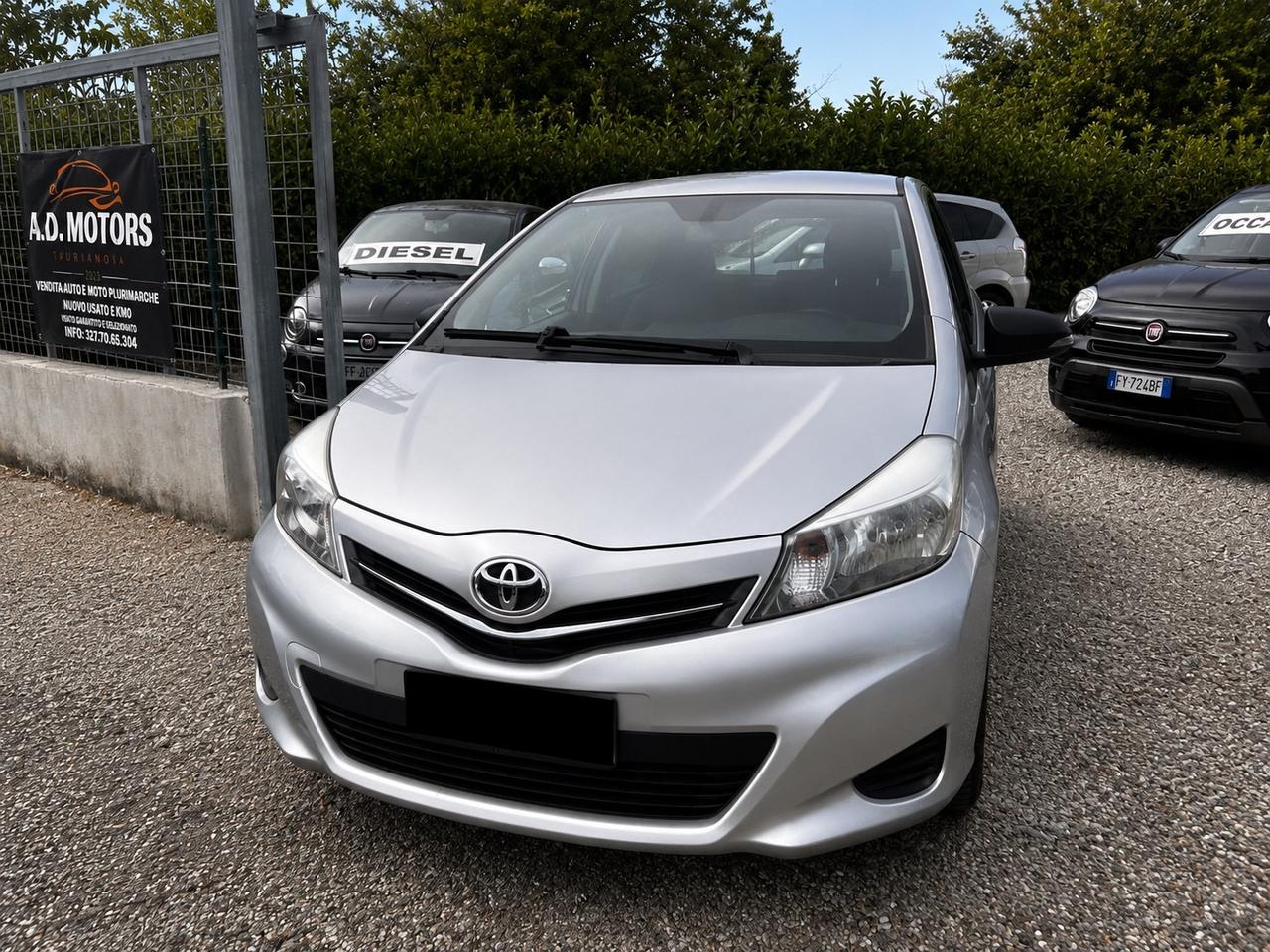 Toyota Yaris 1.0 5 porte Lounge