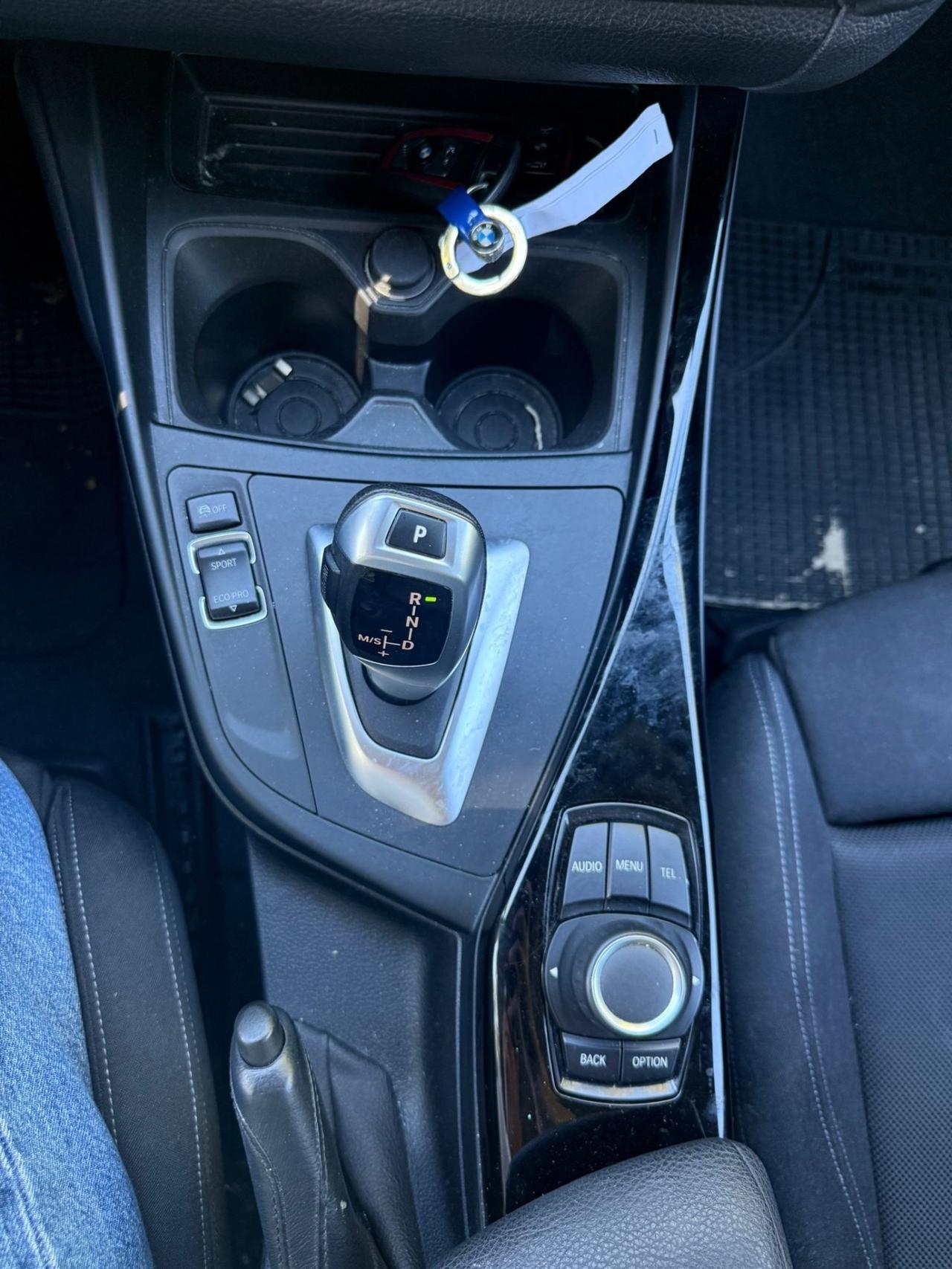 Bmw 118 118d 5p. Urban