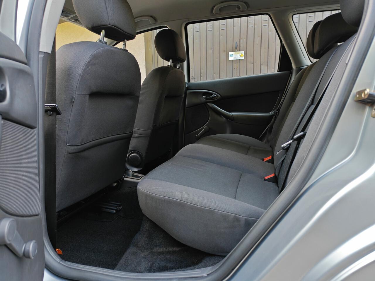 Ford Focus Wagon 1.6 BENZINA 100cv / 73.000km