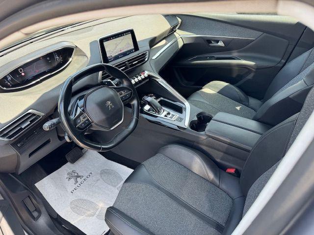 PEUGEOT - 3008 - BlueHDi 130 EAT8 S&S Allure