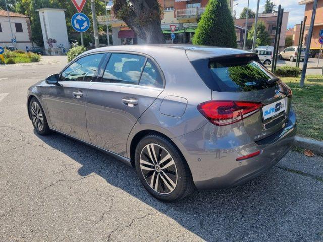 MERCEDES-BENZ A 180 d Automatic Business Extra