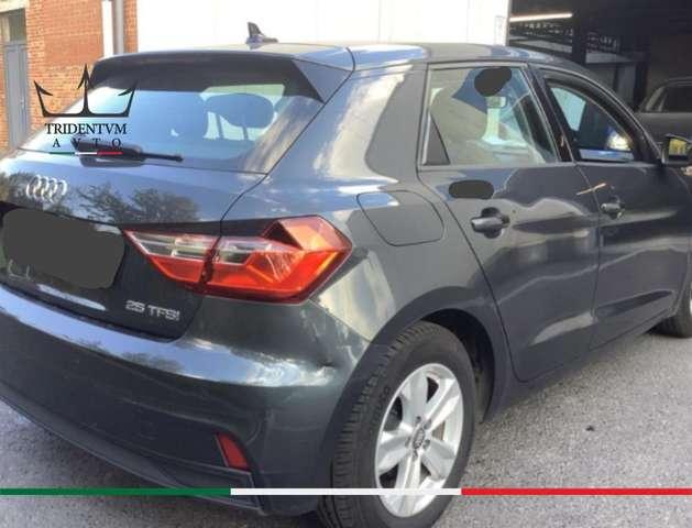 Audi A1 Sportback 25 1.0 tfsi Admired