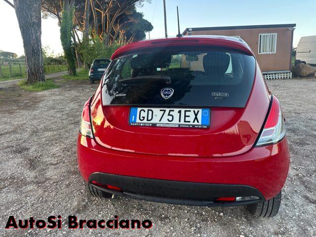 LANCIA Ypsilon 1.0 FireFly 5 porte S&S Hybrid Ecochic Gold
