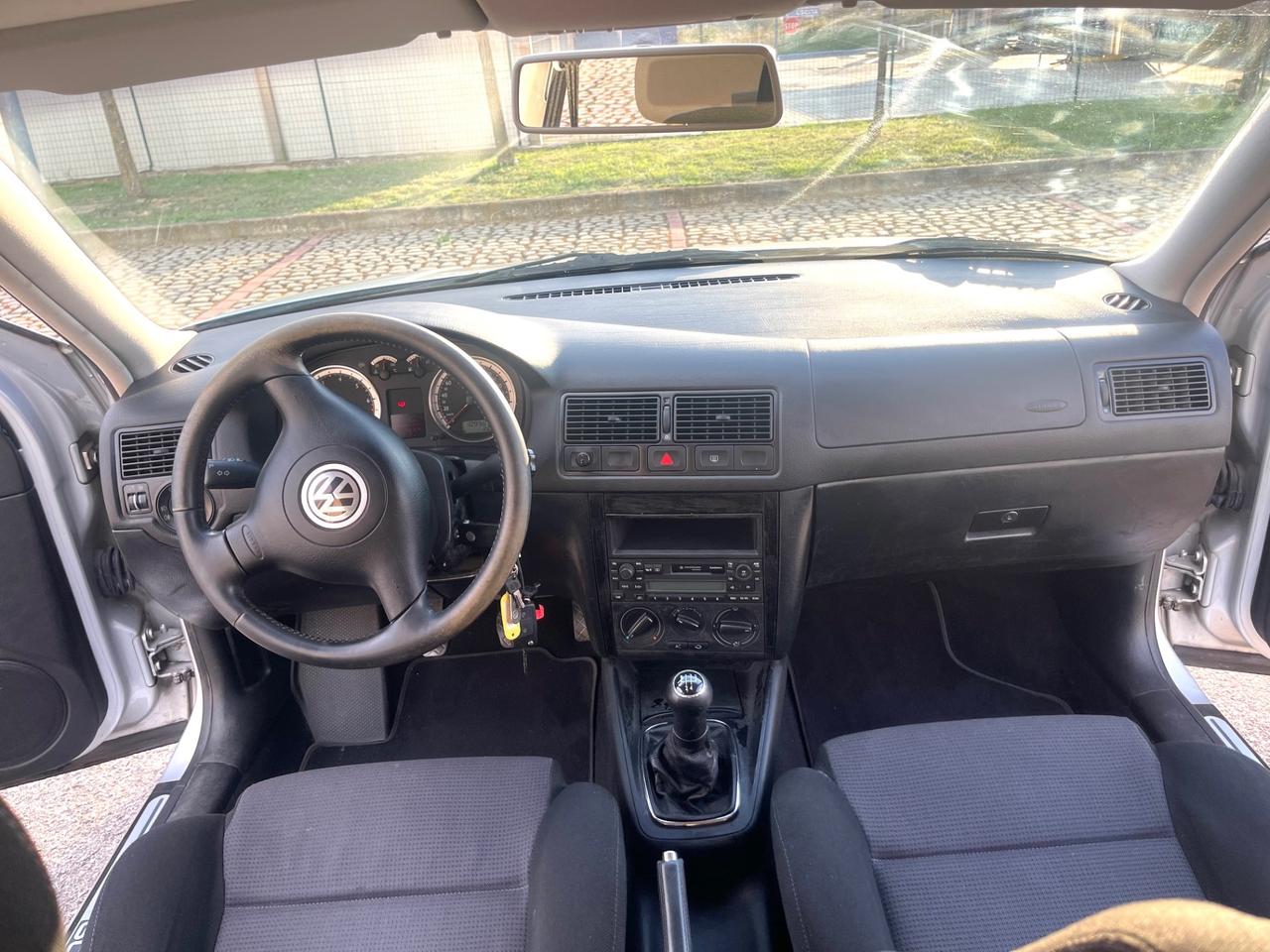Volkswagen Golf 1.6 16V cat 5 porte Highline