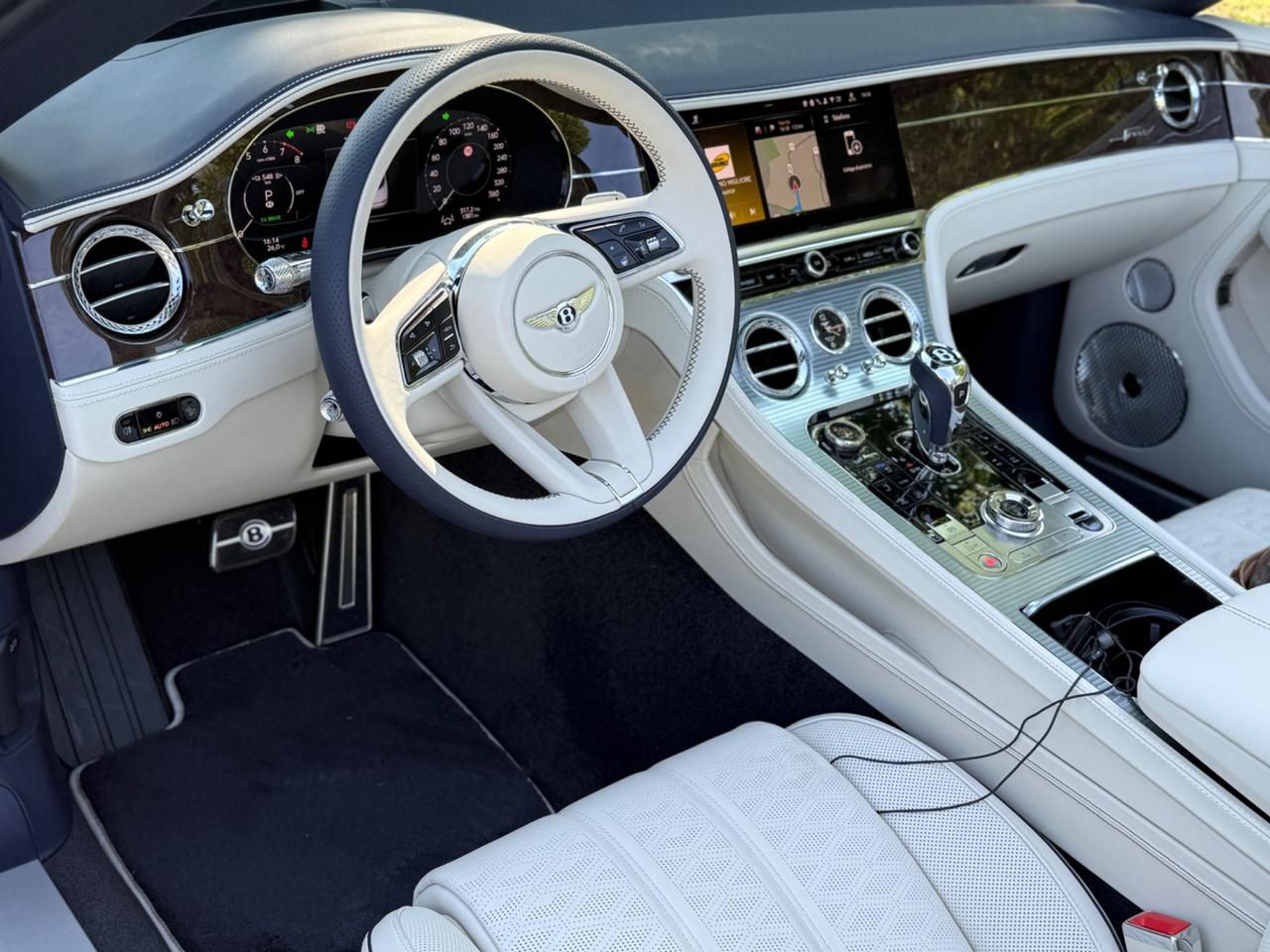 Bentley Continental GTC V8 - SUBENTRO LEASING LEGGERE BENE