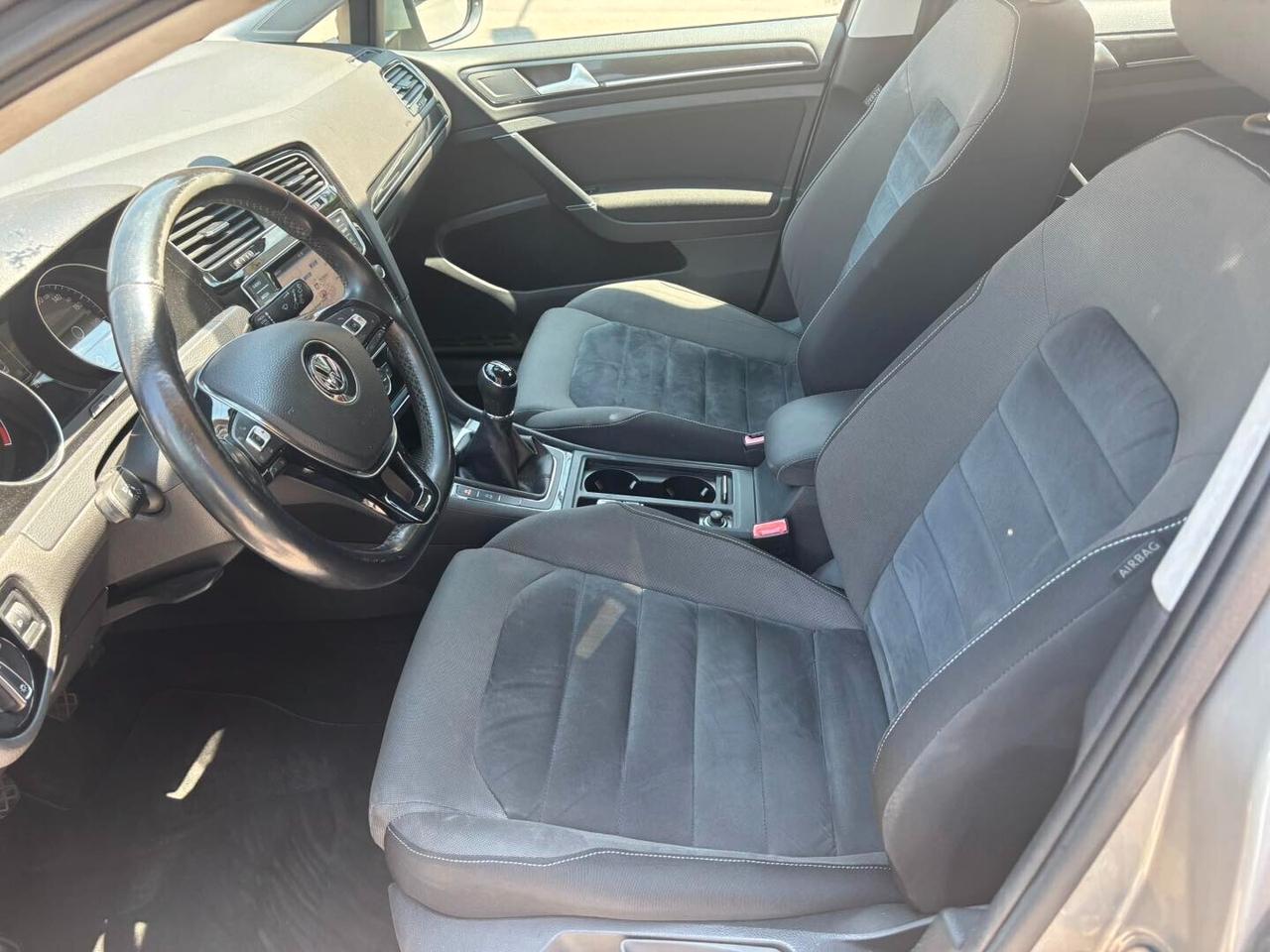 Volkswagen Golf Business 1.6 TDI 5p. Highline BlueMotion Technology