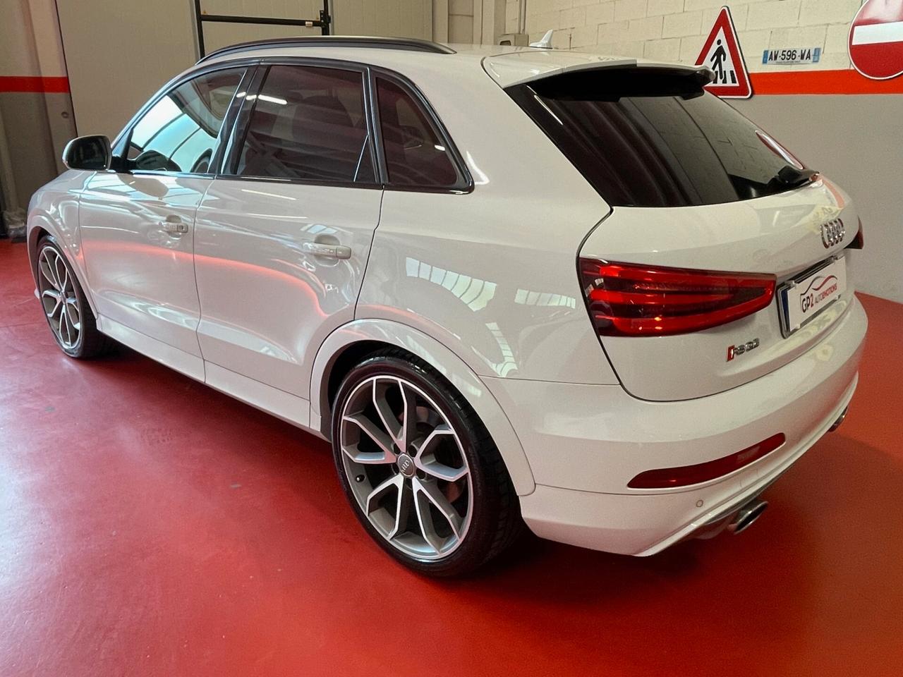 Audi RS Q3 2.5 tfsi QUATTRO S-TRONIC