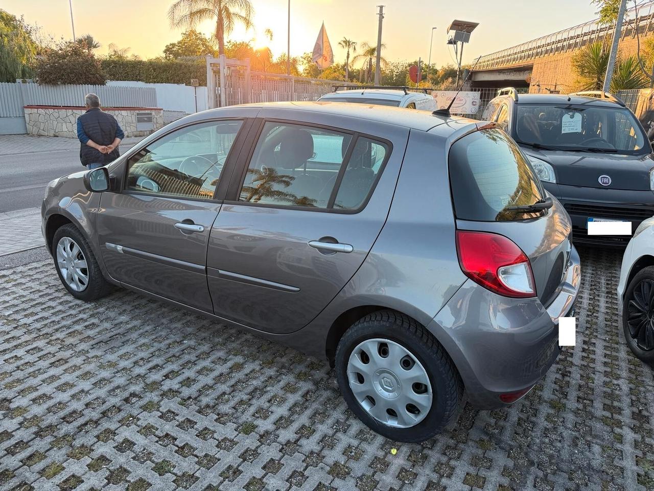 Renault Clio 1.2 16V 5 porte Dynamique-2012