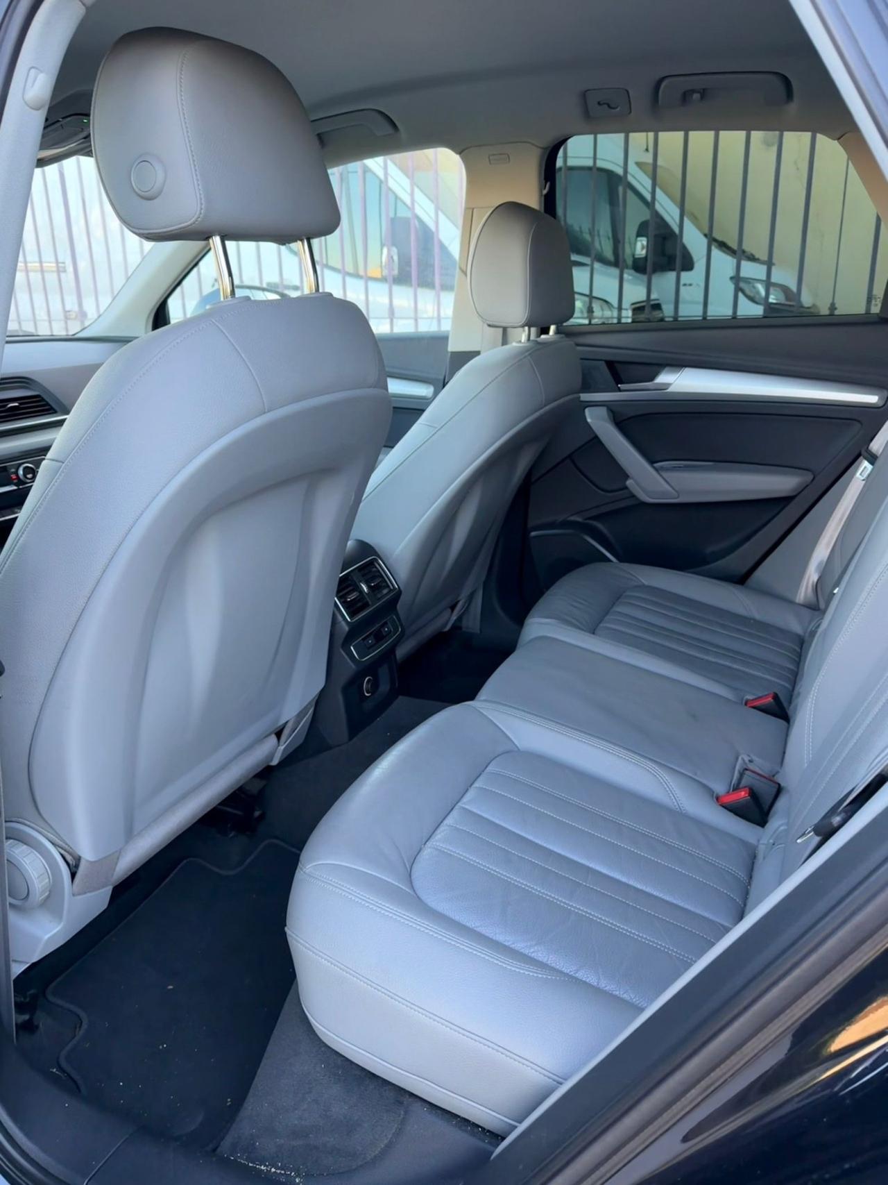 Audi Q5 2.0 TDI 190 CV quattro S tronic Business