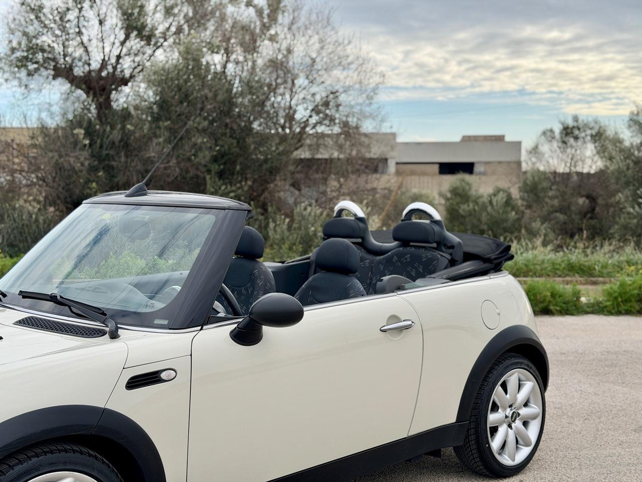 Mini 1.6 16V One Sidewalk Cabrio